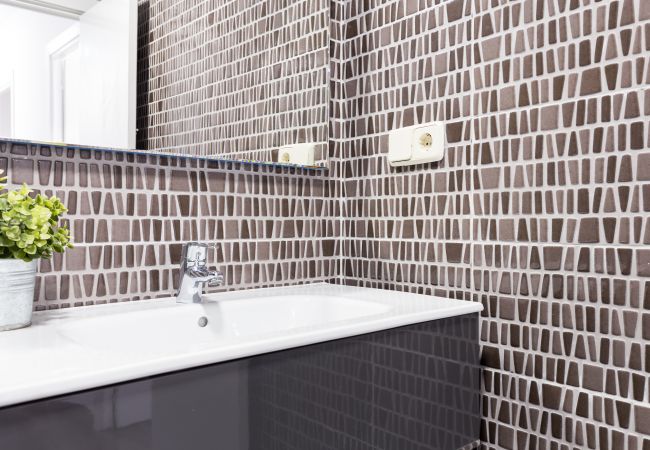 Alquiler por habitaciones en Hospitalet de Llobregat - Santa Eulalia Residence 1.3  H1 Alquiler por habitaciones en Hospitalet de Llobregat - Santa Eulalia Residence 1.3  H1