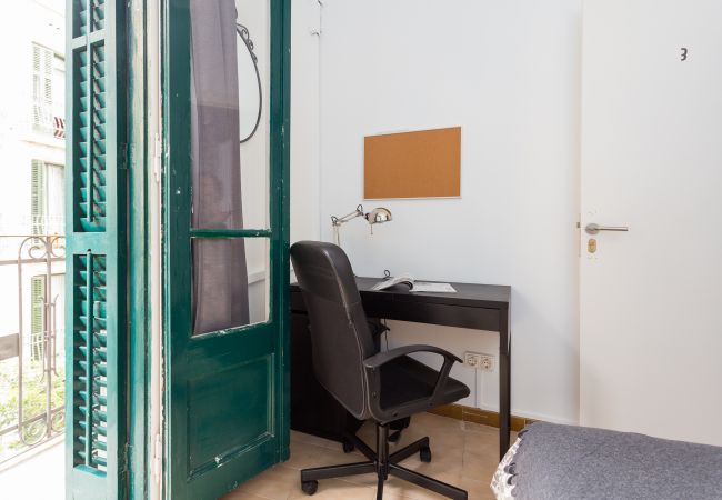 Alquiler por habitaciones en Barcelona - Parallel 4 Residence H3 Alquiler por habitaciones en Barcelona - Parallel 4 Residence H3