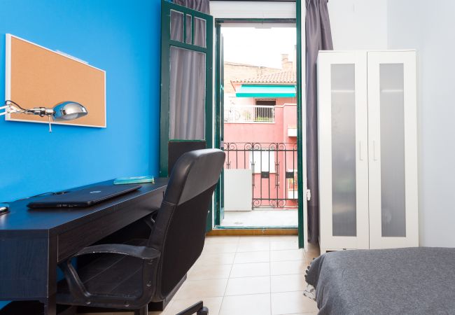 Alquiler por habitaciones en Barcelona - Parallel 4  Residence H1 Alquiler por habitaciones en Barcelona - Parallel 4  Residence H1