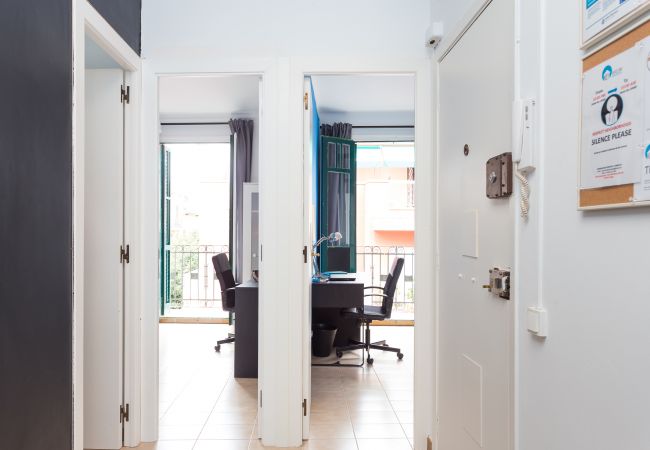 Alquiler por habitaciones en Barcelona - Parallel 4  Residence H1 Alquiler por habitaciones en Barcelona - Parallel 4  Residence H1