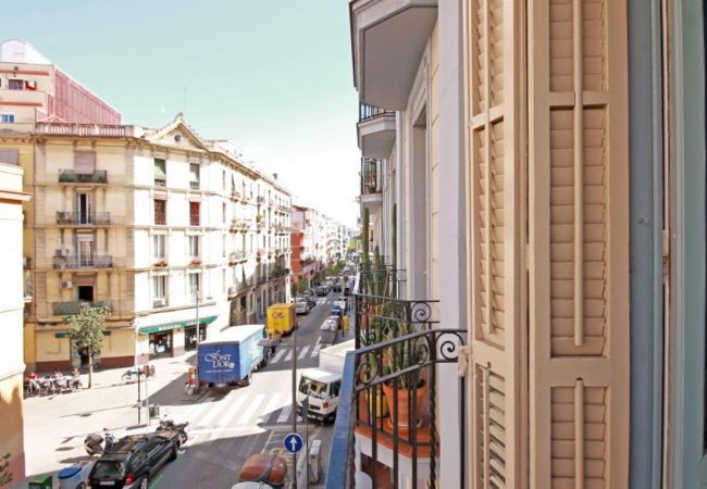 Alquiler por habitaciones en Barcelona - Parallel 2 Residence H3 Alquiler por habitaciones en Barcelona - Parallel 2 Residence H3