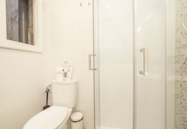 Alquiler por habitaciones en Barcelona - Santa Eulalia Residence 2.3 R3 Alquiler por habitaciones en Barcelona - Santa Eulalia Residence 2.3 R3