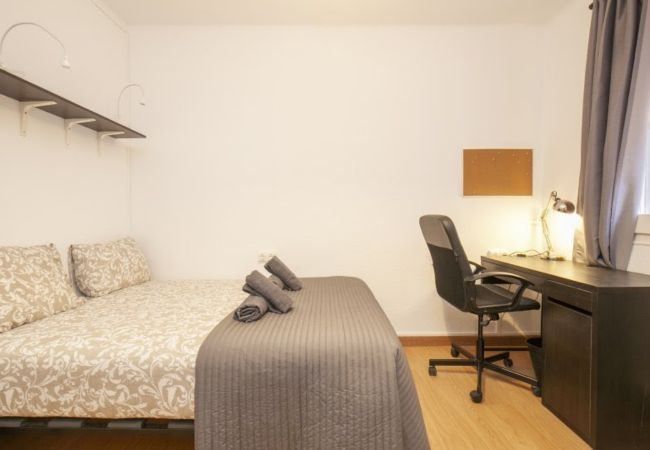 Alquiler por habitaciones en Barcelona - Santa Eulalia Residence 2.3 R3 Alquiler por habitaciones en Barcelona - Santa Eulalia Residence 2.3 R3