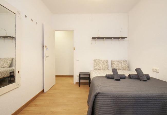 Alquiler por habitaciones en Barcelona - Santa Eulalia Residence 2.3 R3 Alquiler por habitaciones en Barcelona - Santa Eulalia Residence 2.3 R3