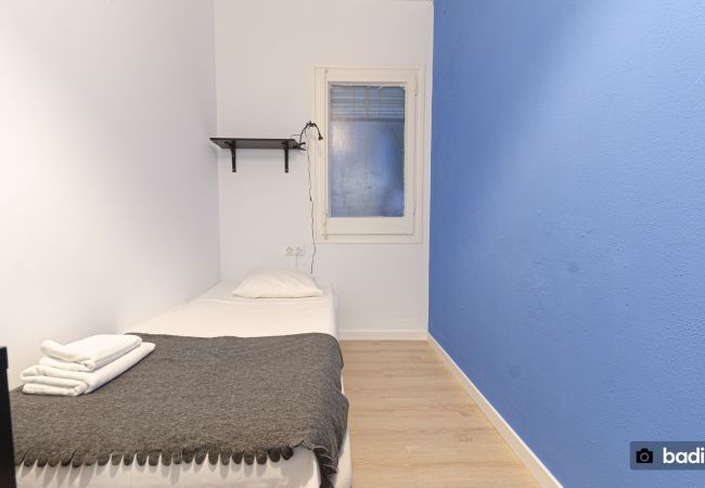 Alquiler por habitaciones en Barcelona - Parallel 5 H2 Alquiler por habitaciones en Barcelona - Parallel 5 H2