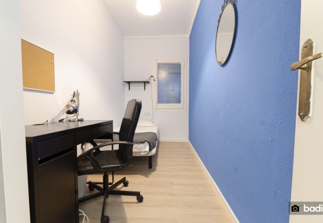 Alquiler por habitaciones en Barcelona - Parallel 5 H2 Alquiler por habitaciones en Barcelona - Parallel 5 H2