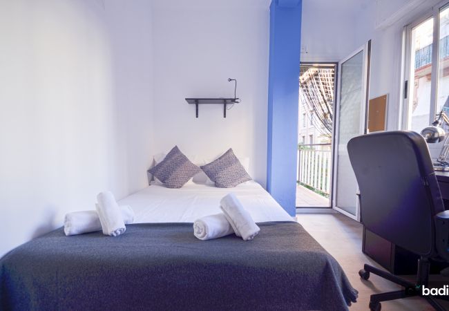 Alquiler por habitaciones en Barcelona - Parallel 5 H3