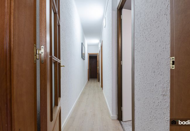 Alquiler por habitaciones en Barcelona - Parallel 5 H4 Alquiler por habitaciones en Barcelona - Parallel 5 H4