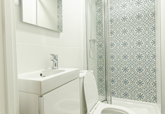 Alquiler por habitaciones en Barcelona - Parallel 5 H4 Alquiler por habitaciones en Barcelona - Parallel 5 H4