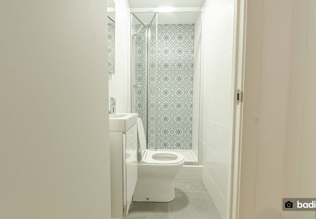 Alquiler por habitaciones en Barcelona - Parallel 5 H4 Alquiler por habitaciones en Barcelona - Parallel 5 H4