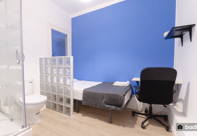 Alquiler por habitaciones en Barcelona - Parallel 5 H5