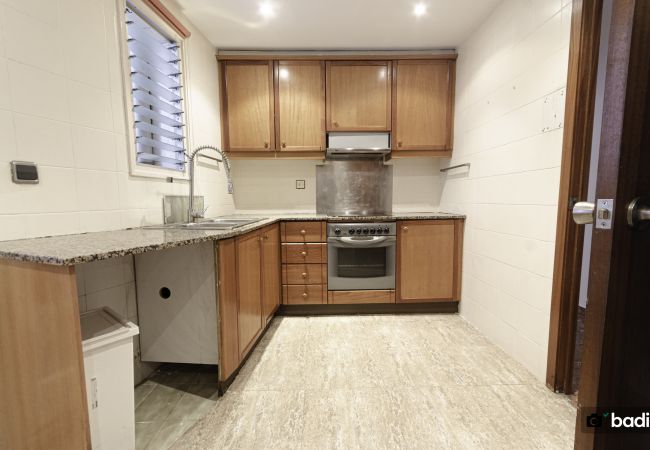 Alquiler por habitaciones en Barcelona - Parallel Molino H1 Alquiler por habitaciones en Barcelona - Parallel Molino H1