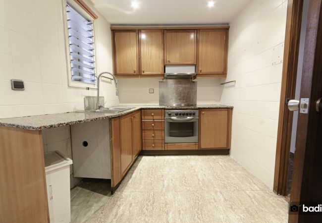 Alquiler por habitaciones en Barcelona - Parallel Molino H4 Alquiler por habitaciones en Barcelona - Parallel Molino H4