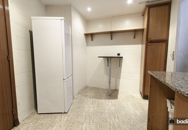 Alquiler por habitaciones en Barcelona - Parallel Molino H4 Alquiler por habitaciones en Barcelona - Parallel Molino H4