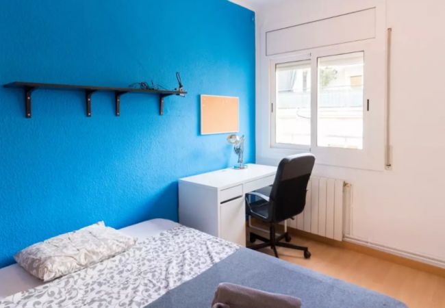 Alquiler por habitaciones en Barcelona - Santa Eulalia Residence 2-1 H3