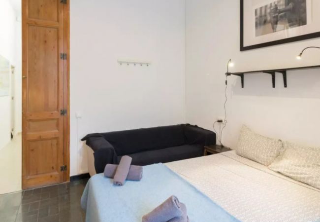 Alquiler por habitaciones en Barcelona - Sants Residence H1 Alquiler por habitaciones en Barcelona - Sants Residence H1