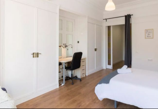 Alquiler por habitaciones en Barcelona - Diagonal 1 H6 Alquiler por habitaciones en Barcelona - Diagonal 1 H6