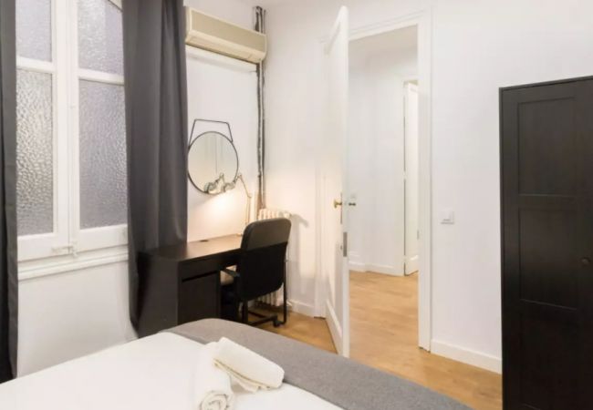Alquiler por habitaciones en Barcelona - Diagonal 1 H8 Alquiler por habitaciones en Barcelona - Diagonal 1 H8