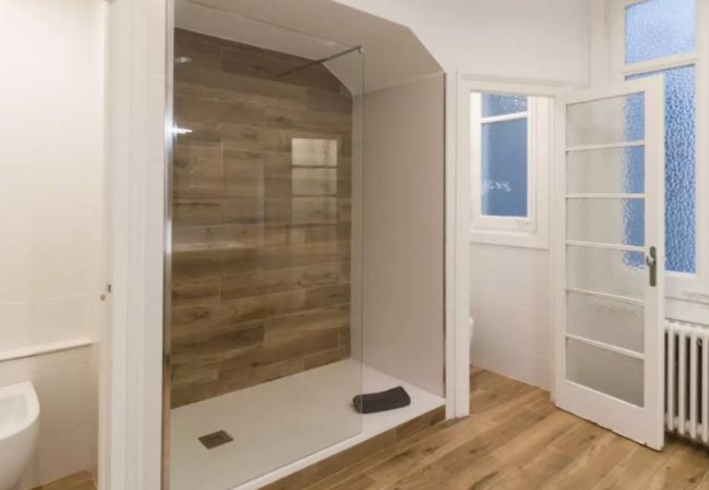 Alquiler por habitaciones en Barcelona - Diagonal 1 H8 Alquiler por habitaciones en Barcelona - Diagonal 1 H8