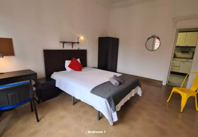 Alquiler por habitaciones en Barcelona - Diagonal 2 H7 Alquiler por habitaciones en Barcelona - Diagonal 2 H7