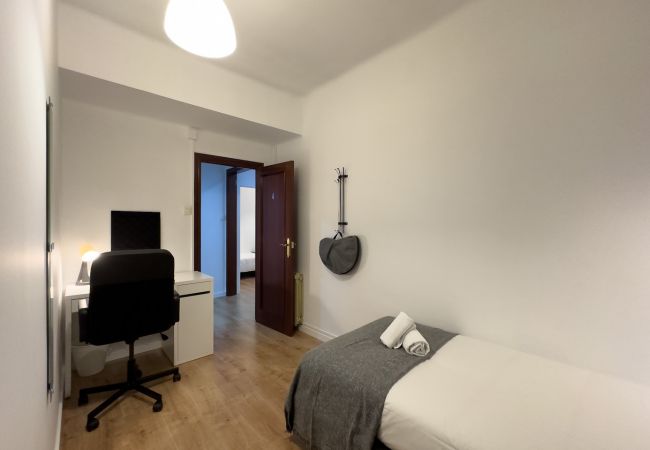 Alquiler por habitaciones en Barcelona - Plaza España Residence H4 Alquiler por habitaciones en Barcelona - Plaza España Residence H4