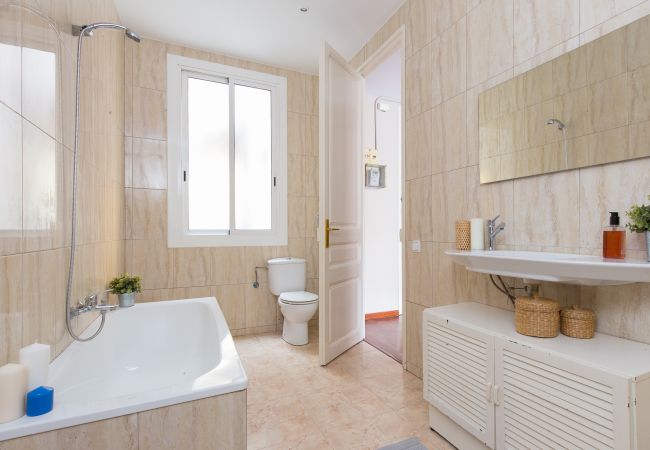 Apartamento en Barcelona - Key Barcelona Girona Apartamento 2.2 Apartamento en Barcelona - Key Barcelona Girona Apartamento 2.2