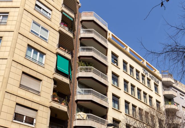 Apartamento en Barcelona - Hospital Clínic Executive Apartment Apartamento en Barcelona - Hospital Clínic Executive Apartment