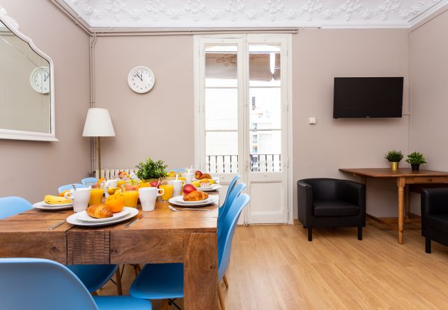 Apartamento en Barcelona - Key Barcelona Girona Apartamento 4.1 Apartamento en Barcelona - Key Barcelona Girona Apartamento 4.1