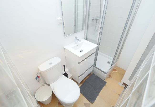 Rent by room in Barcelona - Clot Residence H1 Rent by room in Barcelona - Clot Residence H1