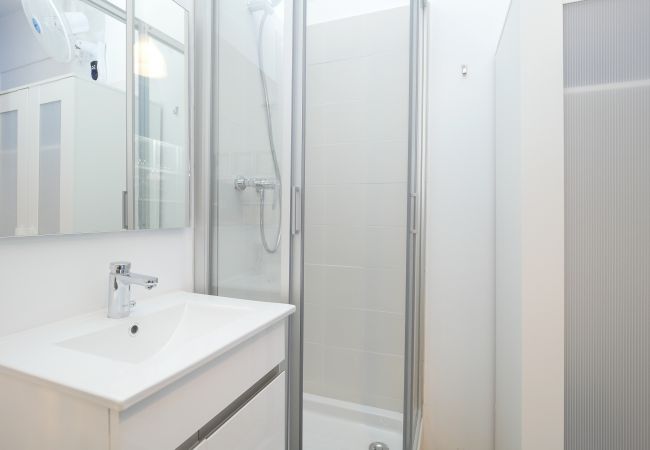 Rent by room in Barcelona - Clot Residence H1 Rent by room in Barcelona - Clot Residence H1