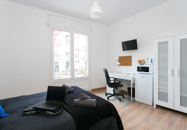 Rent by room in Barcelona - North Station Residence H2 Rent by room in Barcelona - North Station Residence H2