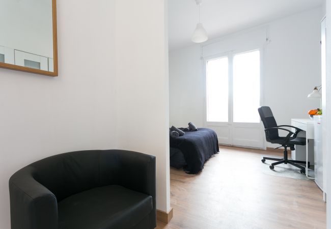 Rent by room in Barcelona - North Station Residence H2 Rent by room in Barcelona - North Station Residence H2