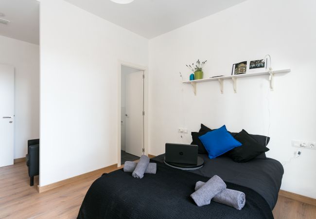 Rent by room in Barcelona - North Station Residence H2 Rent by room in Barcelona - North Station Residence H2