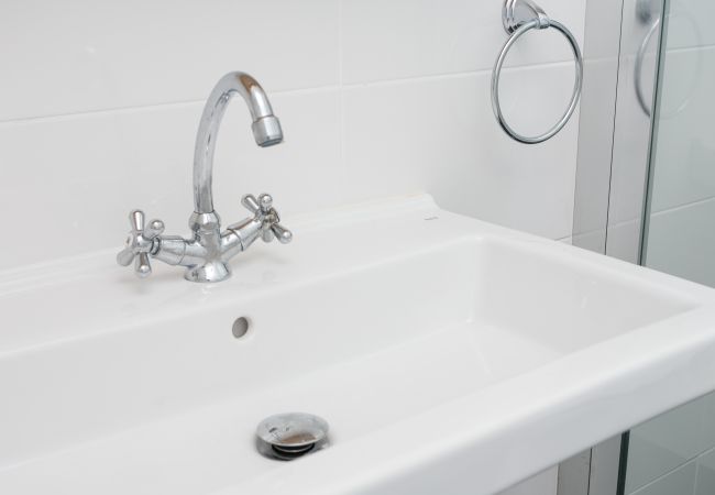 Rent by room in Barcelona - North Station Residence H2 Rent by room in Barcelona - North Station Residence H2