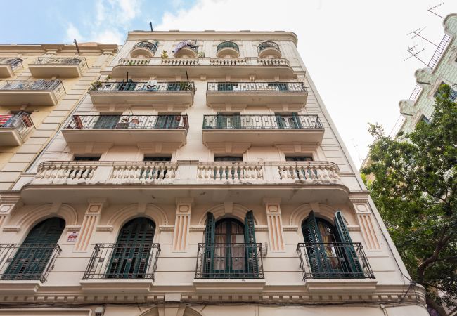 Rent by room in Barcelona - Parallel 4 Residence H3 Rent by room in Barcelona - Parallel 4 Residence H3