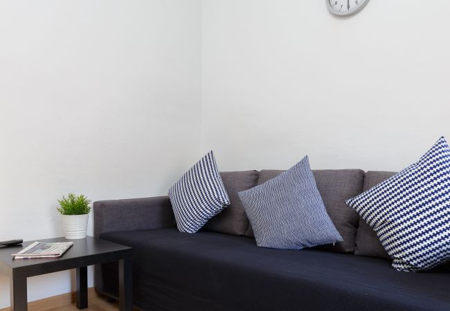 Rent by room in Hospitalet de Llobregat - Santa Eulalia Residence 1-1 R2 Rent by room in Hospitalet de Llobregat - Santa Eulalia Residence 1-1 R2