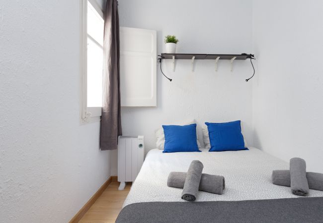 Rent by room in Hospitalet de Llobregat - Santa Eulalia Residence 1-1 R2 Rent by room in Hospitalet de Llobregat - Santa Eulalia Residence 1-1 R2