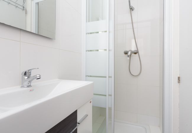 Rent by room in Hospitalet de Llobregat - Santa Eulalia Residence 1-1 R3 Rent by room in Hospitalet de Llobregat - Santa Eulalia Residence 1-1 R3