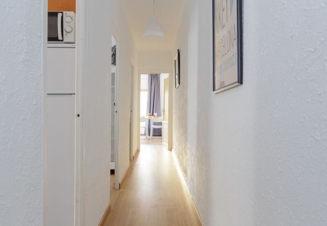 Rent by room in Hospitalet de Llobregat - Santa Eulalia Residence 1-1 R3 Rent by room in Hospitalet de Llobregat - Santa Eulalia Residence 1-1 R3