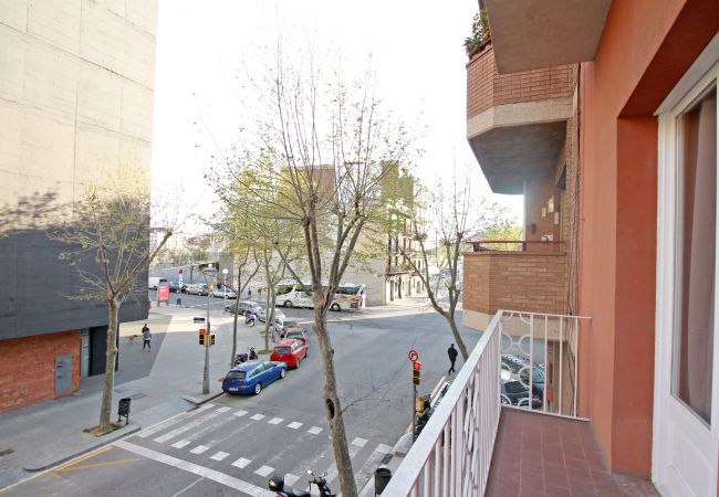 Rent by room in Barcelona - North Station Private Residence H2 Rent by room in Barcelona - North Station Private Residence H2