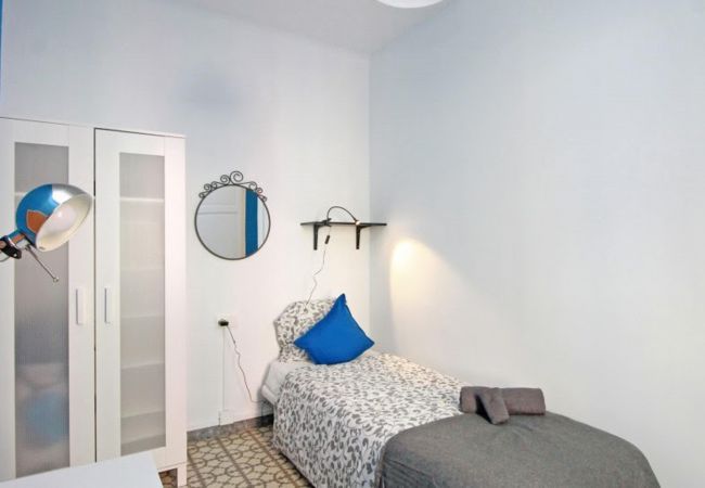 Rent by room in Barcelona - Parallel 2 Residence H3 Rent by room in Barcelona - Parallel 2 Residence H3