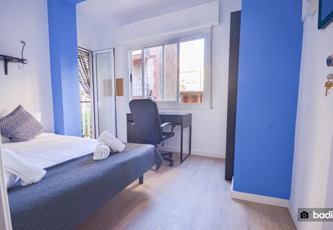 Rent by room in Barcelona - Parallel 5 H3 Rent by room in Barcelona - Parallel 5 H3