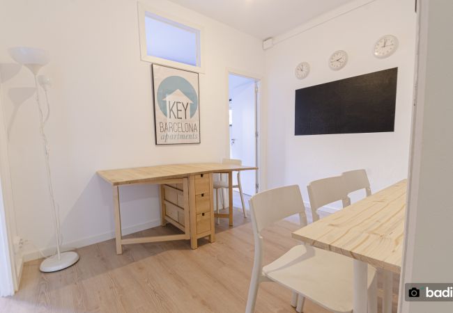 Rent by room in Barcelona - Parallel 5 H3 Rent by room in Barcelona - Parallel 5 H3