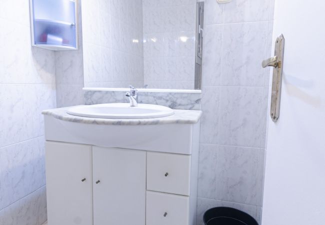 Rent by room in Barcelona - Parallel 5 H3 Rent by room in Barcelona - Parallel 5 H3