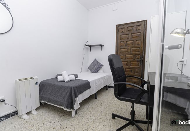 Rent by room in Barcelona - Parallel Apolo H1 Rent by room in Barcelona - Parallel Apolo H1