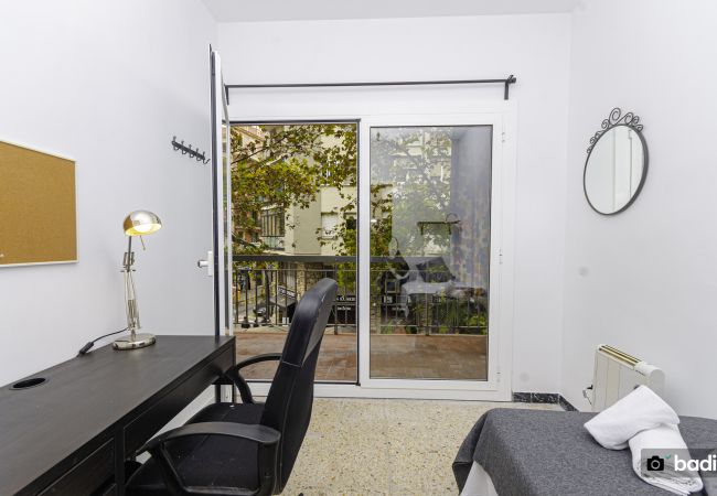 Rent by room in Barcelona - Parallel Apolo H1 Rent by room in Barcelona - Parallel Apolo H1
