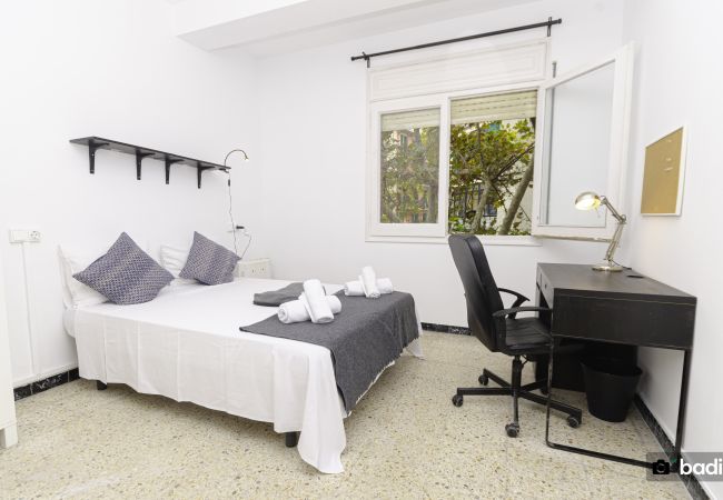 Rent by room in Barcelona - Parallel Apolo H3 Rent by room in Barcelona - Parallel Apolo H3