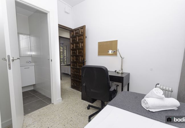Rent by room in Barcelona - Parallel Apolo H4 Rent by room in Barcelona - Parallel Apolo H4