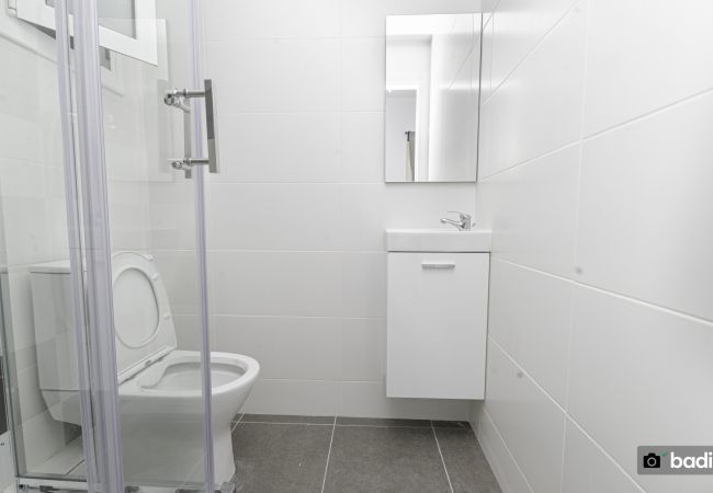 Rent by room in Barcelona - Parallel Apolo H4 Rent by room in Barcelona - Parallel Apolo H4