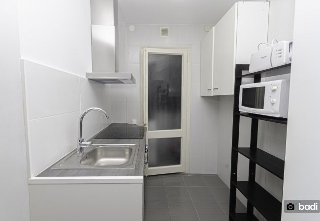 Rent by room in Barcelona - Parallel Apolo H4 Rent by room in Barcelona - Parallel Apolo H4